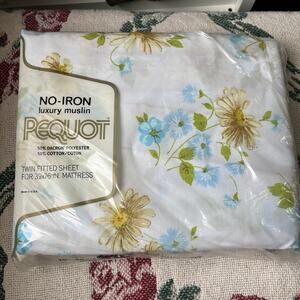 Vintage Pequot No-Iron Luxury Muslin Twin FittedSheet FloralDead Stock